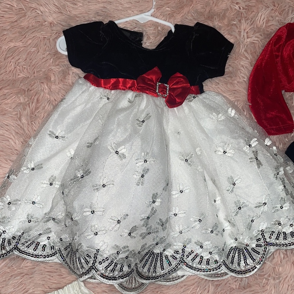 Perfect for Upcoming Holidays - Picture 3 of 6